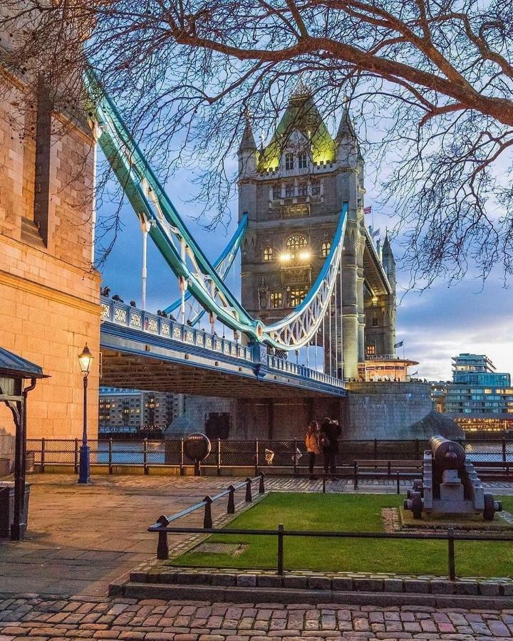 Tower Bridge Rainbow Suites Лондон Екстер'єр фото
