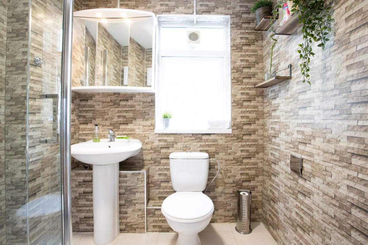 Tower Bridge Rainbow Suites Лондон Екстер'єр фото